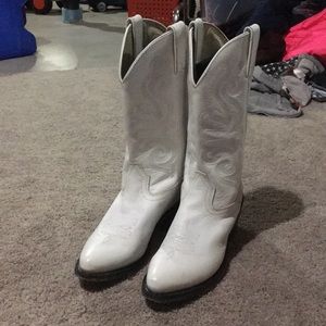 White cowboys boots